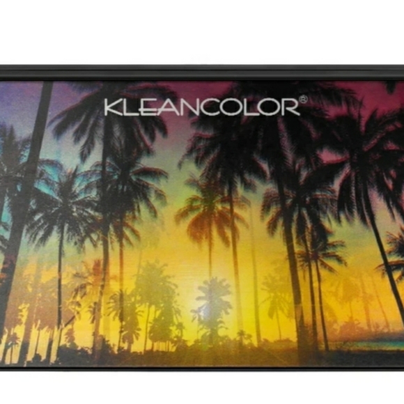 Tropical Passion Makeup Eyeshadow Palette - Picture 3 of 4